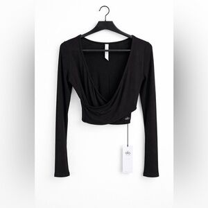 ALO Yoga Amelia Long Sleeve Crop Top